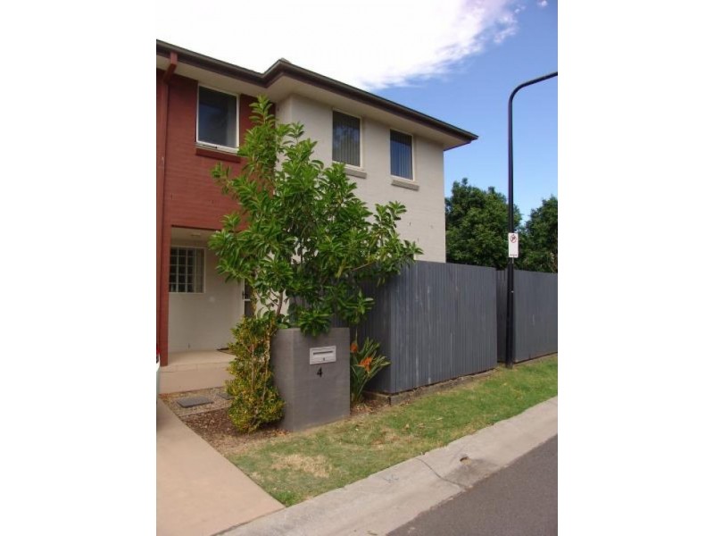 49 Parkwood Drive, Holsworthy NSW 2173