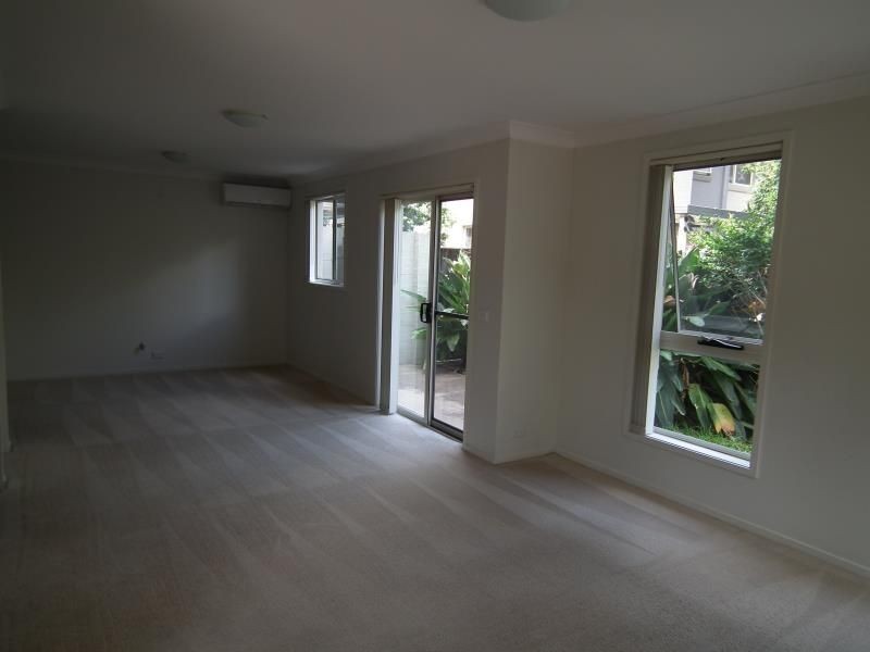 49 Parkwood Drive, Holsworthy NSW 2173