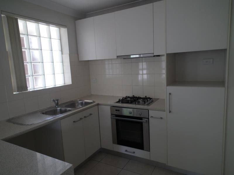 49 Parkwood Drive, Holsworthy NSW 2173