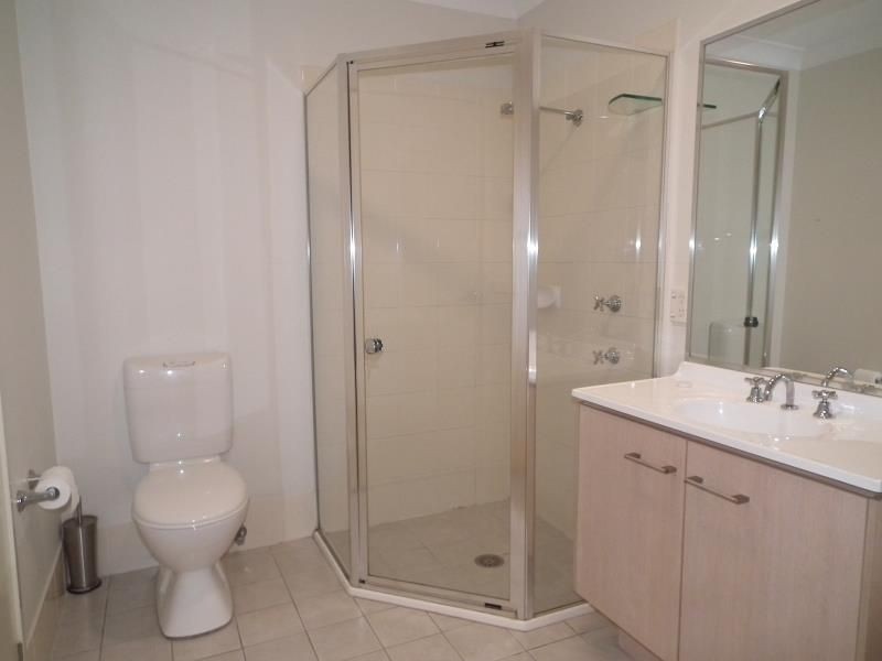 49 Parkwood Drive, Holsworthy NSW 2173