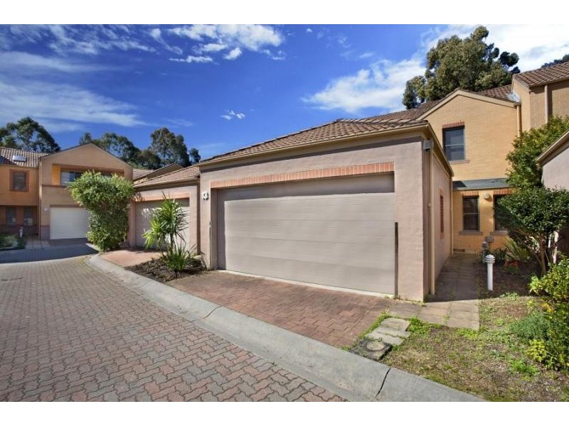 13/20 Continua Crt, Wattle Grove NSW 2173