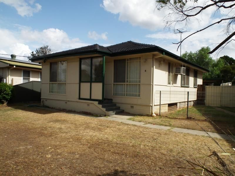 8 Ambon Road, Holsworthy NSW 2173