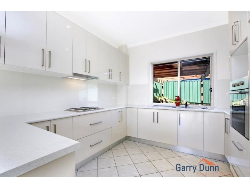 4 Mackellar Street, Casula NSW 2170