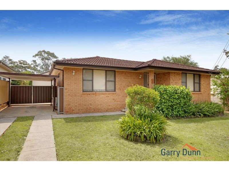 5 Artillery Cres, Holsworthy NSW 2173