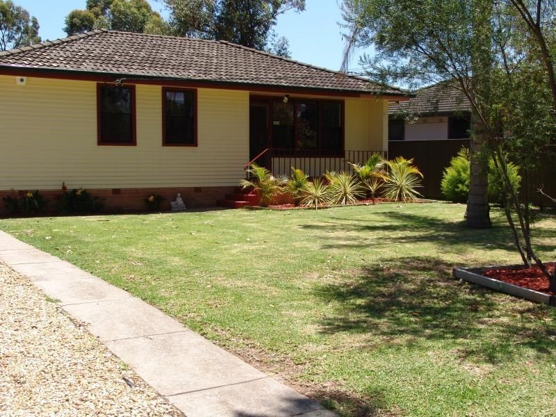 31 Derna Road, Holsworthy NSW 2173
