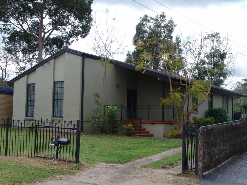 4 Finschhafen Street, Holsworthy NSW 2173
