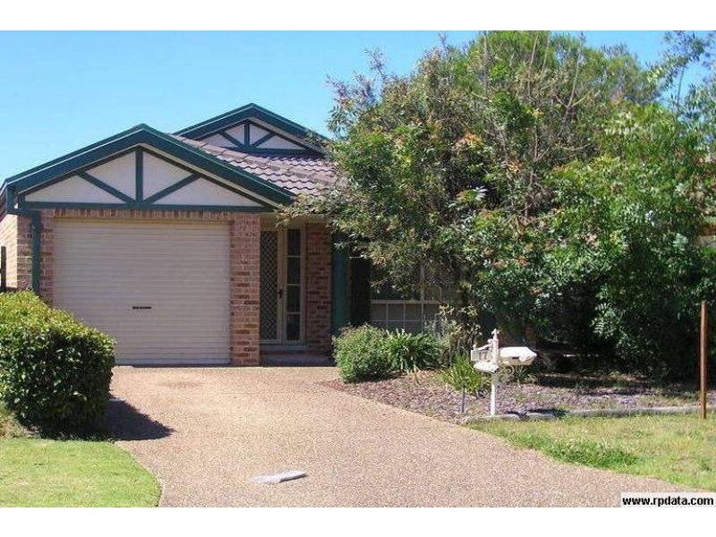 17 Exford Court, Wattle Grove NSW 2173