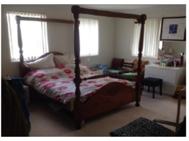 33 Parkwood Drive, Holsworthy NSW 2173