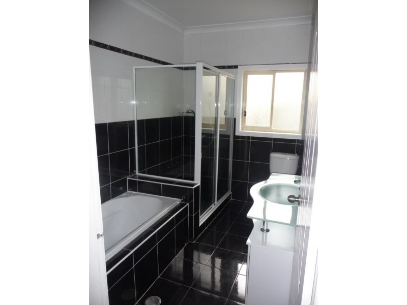 3 Pacific Palm Circuit, Hoxton Park NSW 2171