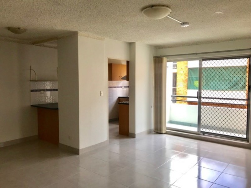 5/10 Drummond Street, Warwick Farm NSW 2170