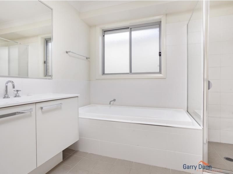 139 Robey Avenue, Middleton Grange NSW 2171