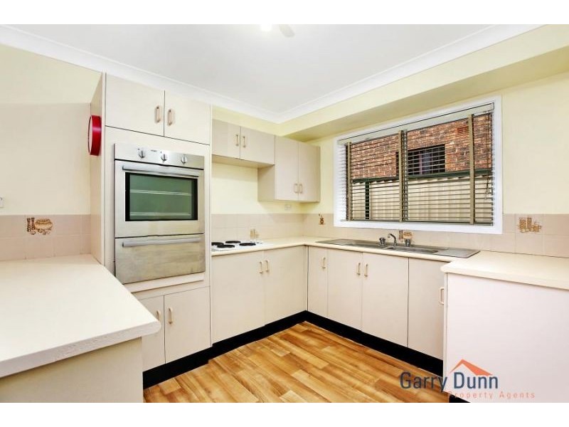 19 Gove Ave, Green Valley NSW 2168