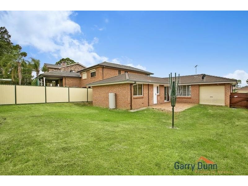 19 Gove Ave, Green Valley NSW 2168