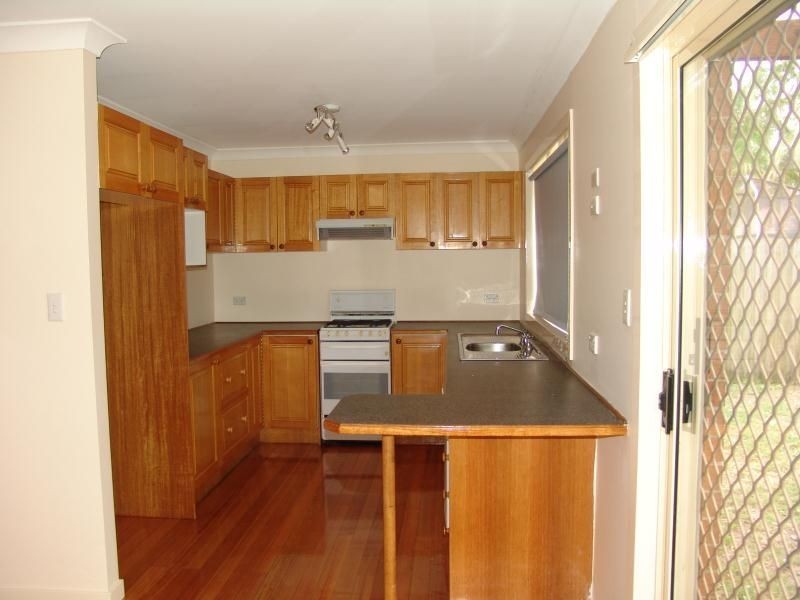 34 Daintree Drive, Wattle Grove NSW 2173