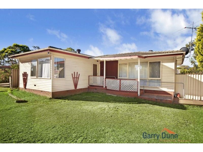 7 Sunset Ave, Lurnea NSW 2170