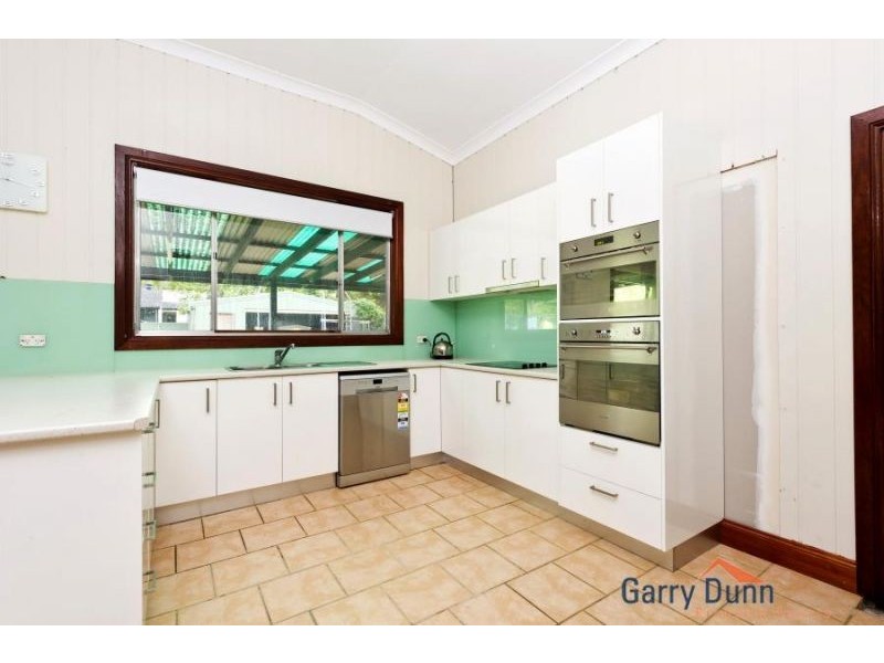 41 Stewart Ave, Hammondville NSW 2170