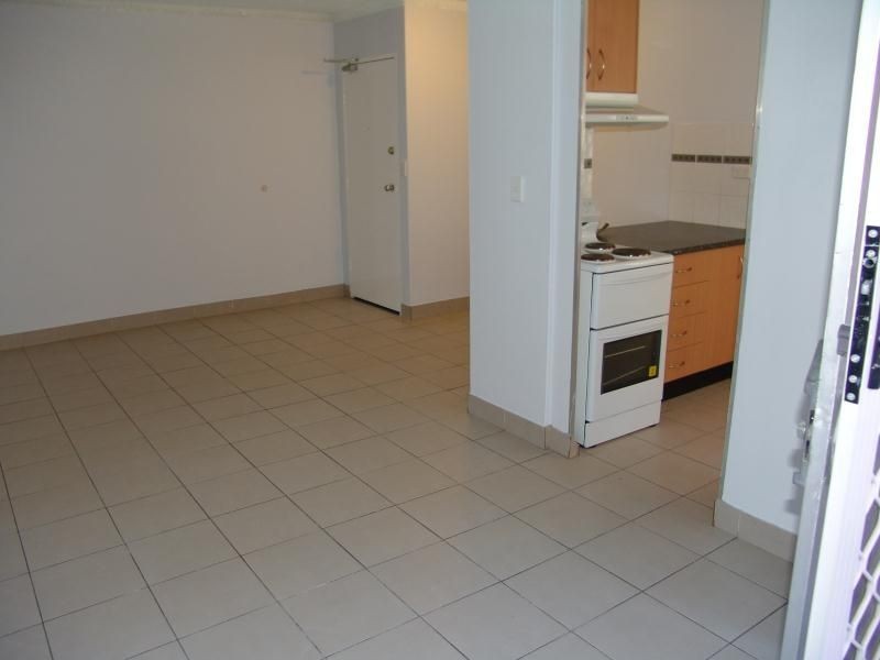 1/10 Drummond Street, Warwick Farm NSW 2170