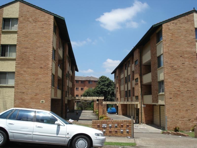 19/28 Charles, Liverpool NSW 2170