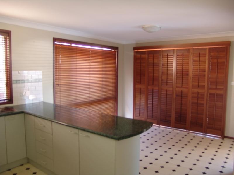 14 Esher Mews, Wattle Grove NSW 2173