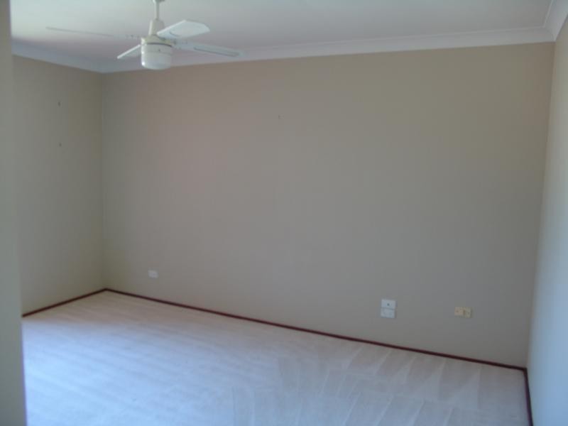 14 Esher Mews, Wattle Grove NSW 2173