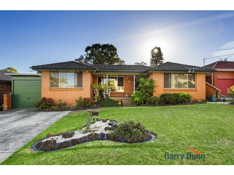 9 Renton Ave, Moorebank NSW 2170