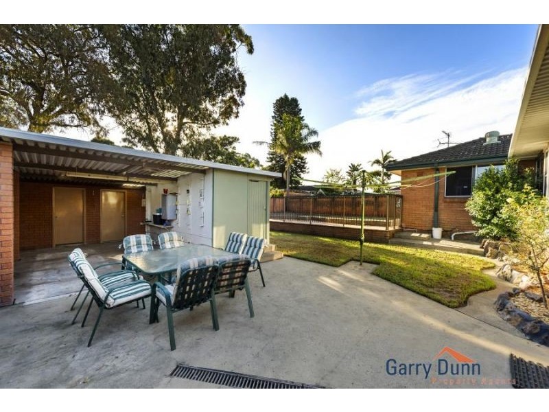 9 Renton Ave, Moorebank NSW 2170
