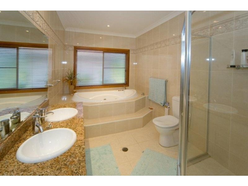 115 Denham Court Rd, Denham Court NSW 2565