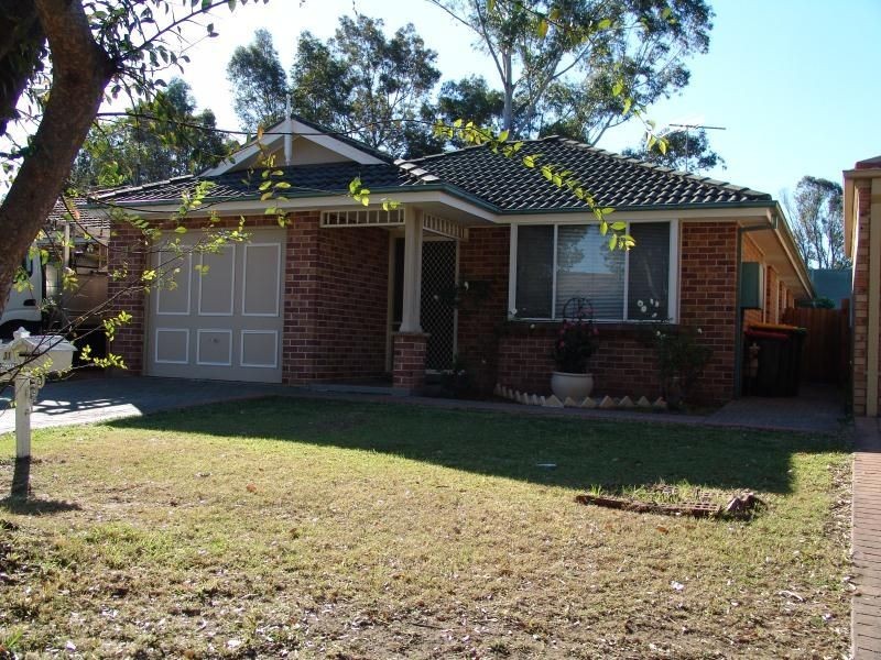 31 Wombeyan Court, Wattle Grove NSW 2173