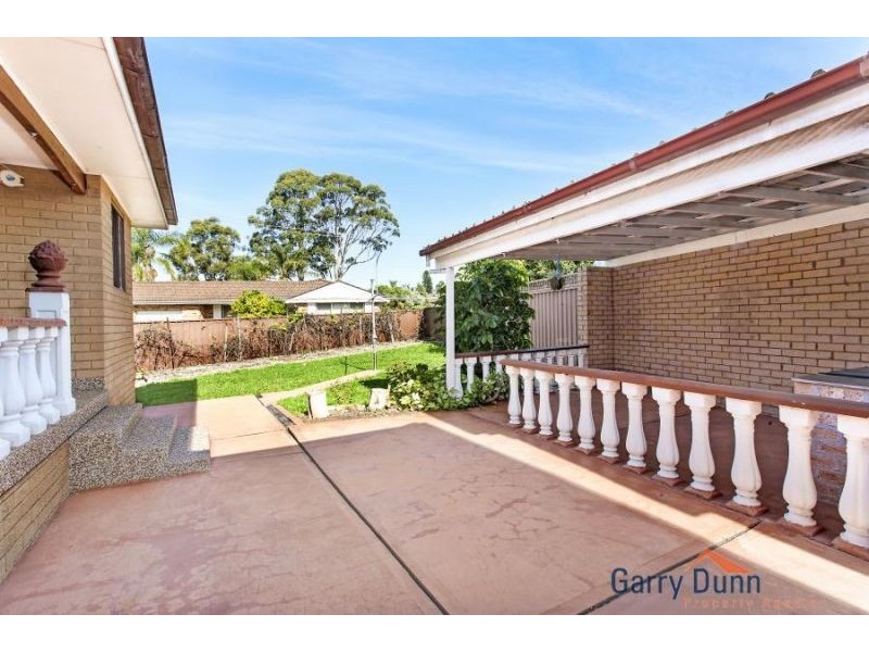 6 O’Connell Close, Lurnea NSW 2170