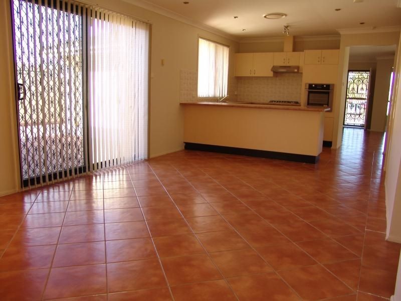 18 Michelago Circuit, Prestons NSW 2170