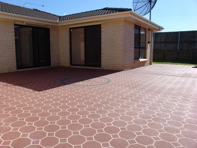 18 Michelago Circuit, Prestons NSW 2170