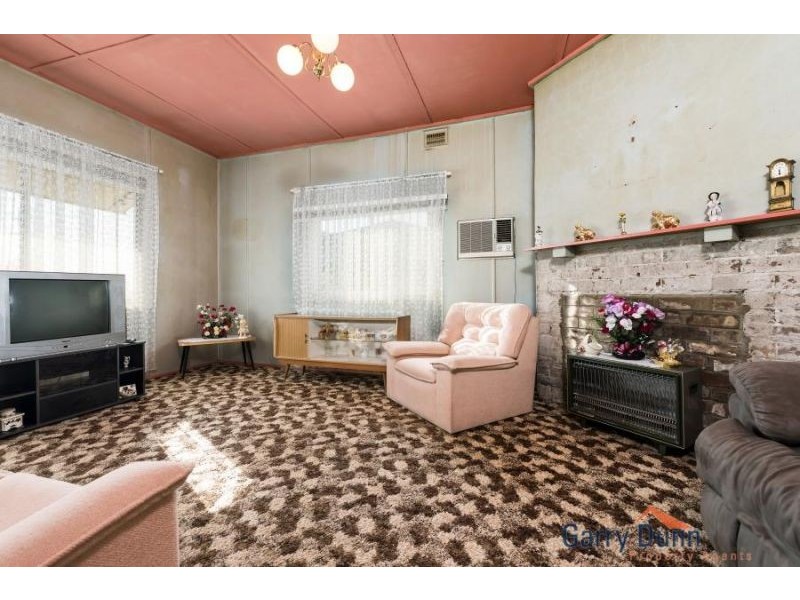 72 Walder Rd, Hammondville NSW 2170