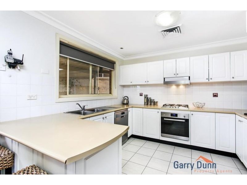 4 Gentle Close, Casula NSW 2170