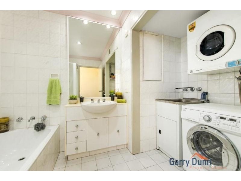 11/12 Frank Oliveri Drive, Chipping Norton NSW 2170