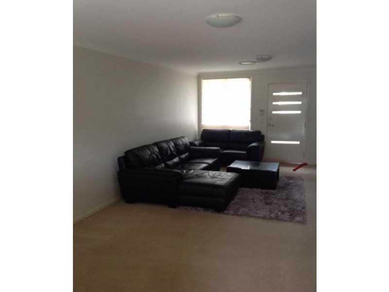 1/5 Macarthur Drive, Holsworthy NSW 2173