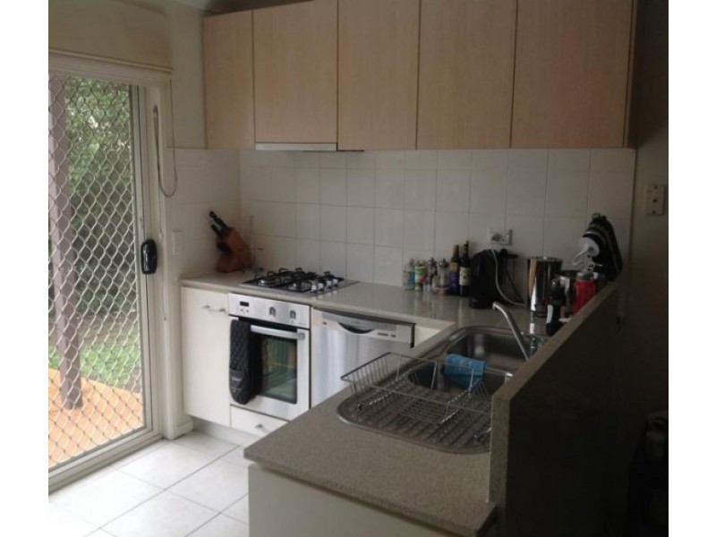 1/5 Macarthur Drive, Holsworthy NSW 2173