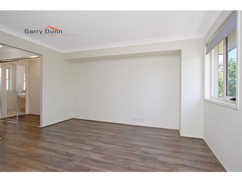 2 Margate Avenue, Holsworthy NSW 2173