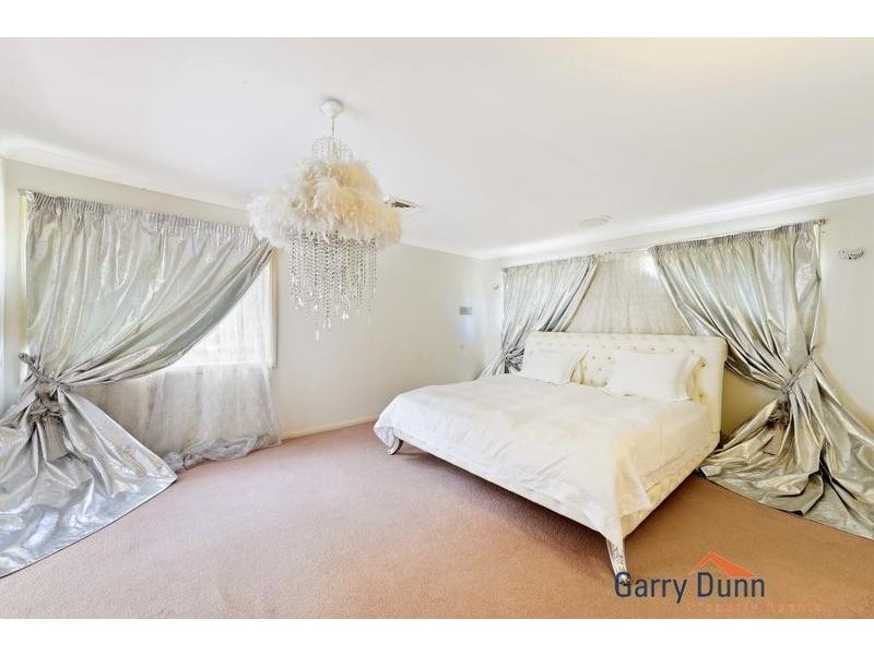 25 Cubitt Dr, Denham Court NSW 2565