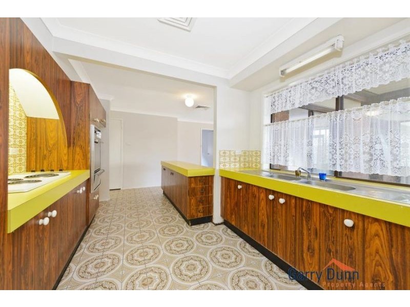 16 Norman Ave, Hammondville NSW 2170