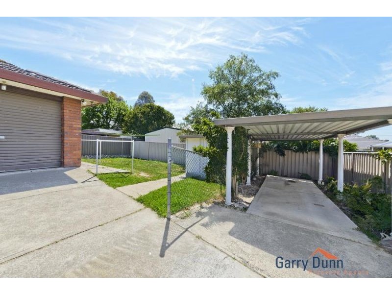 16 Norman Ave, Hammondville NSW 2170