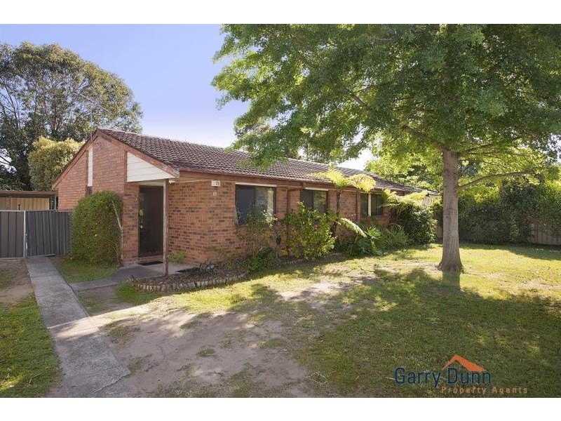24 Birdwood Ave, Wattle Grove NSW 2173