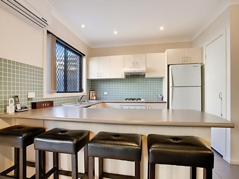16 Wingate Avenue, West Hoxton NSW 2171