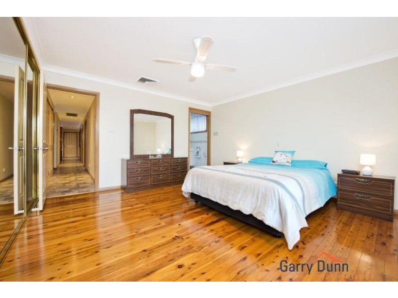 2 Levy Close, Hammondville NSW 2170