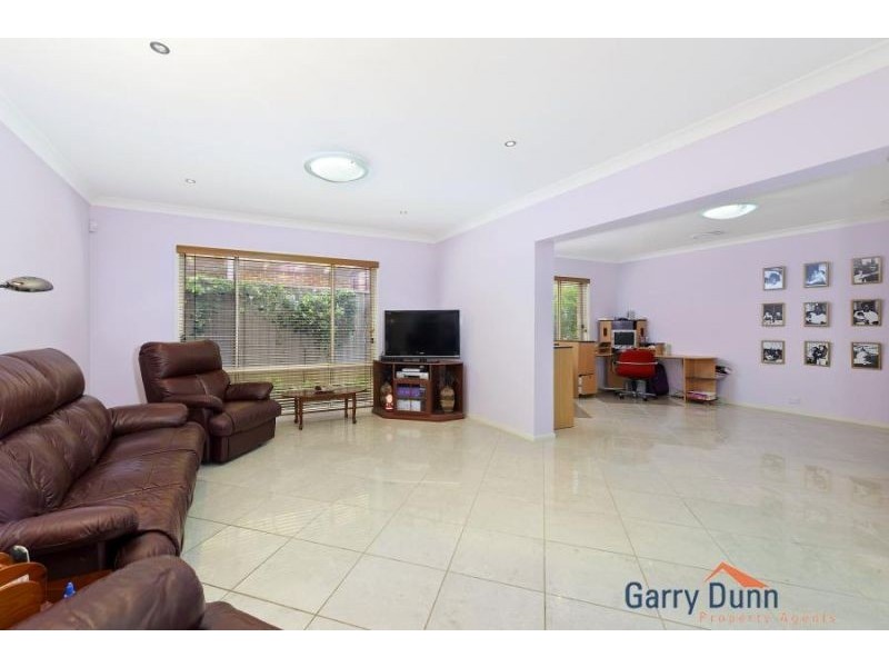 5 Pratia Crt, Voyager Point NSW 2172