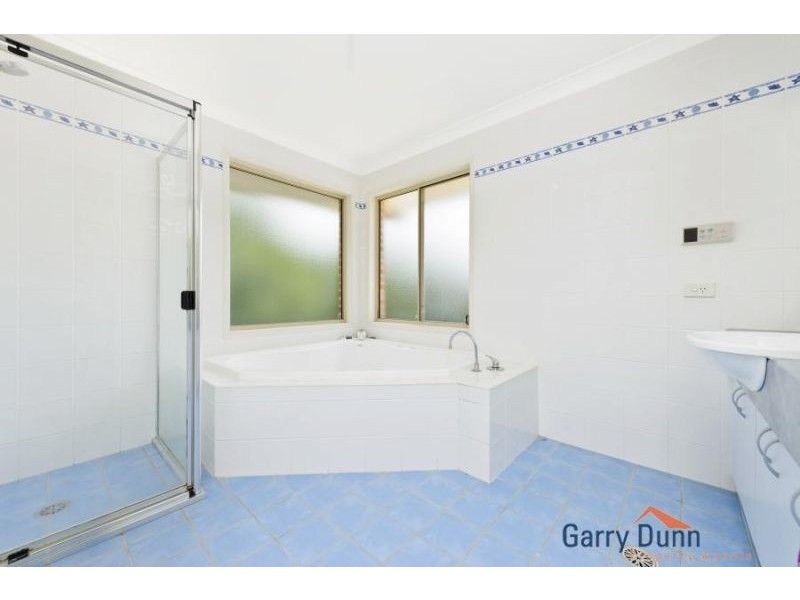 5 Pratia Crt, Voyager Point NSW 2172
