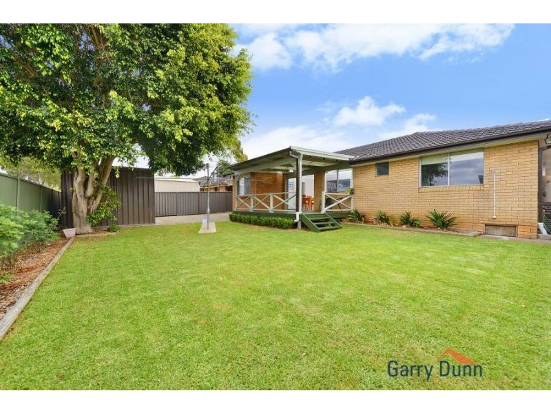 8 Spicer Ave, Hammondville NSW 2170