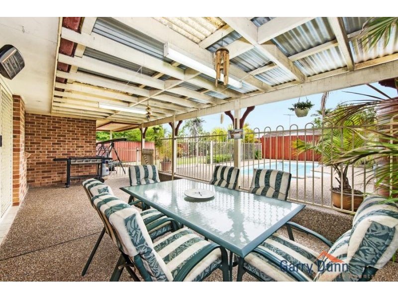 2 Eumung Crt, Wattle Grove NSW 2173