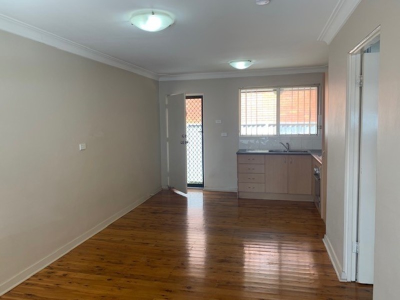 4/22 Collimore Ave, Liverpool NSW 2170