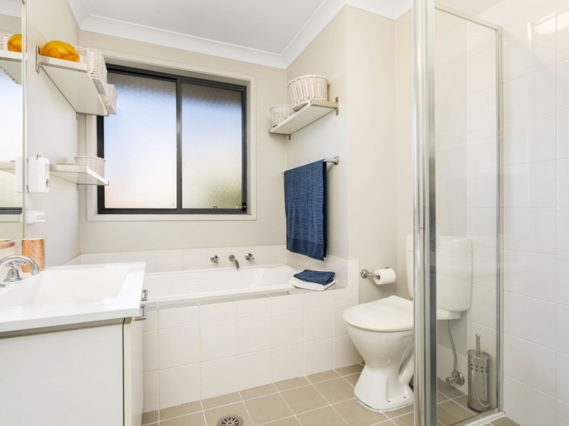 1 Whitfield Pde, Hammondville NSW 2170