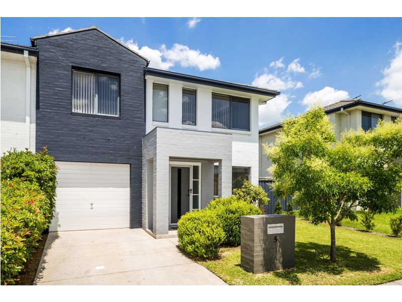 5 Whitfield Parade, Hammondville NSW 2170